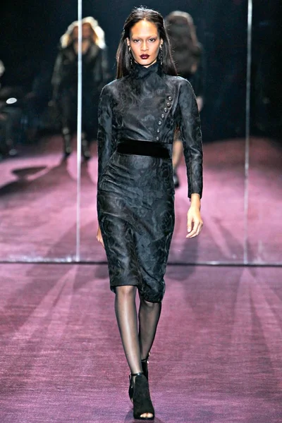 Look 5